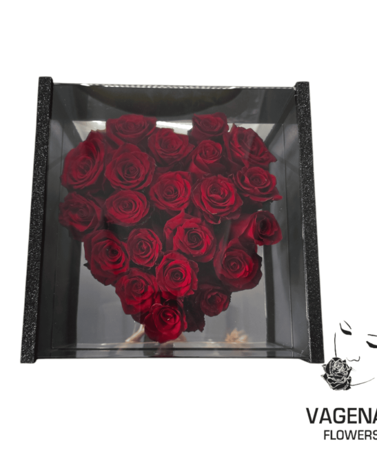 Καρδιά από Κόκκινα Τριαντάφυλλα σε Plexiglass με Καθρέφτη